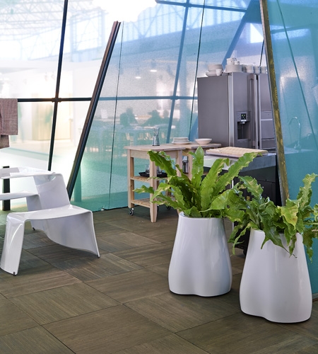 Plexwood® Woonbeurs sustainable trade show design with poplar plytype end-grain strip veneer floor tile materials
