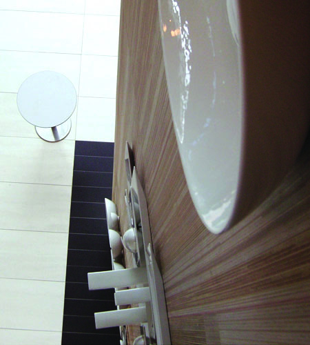 Plexwood® Måltidets Hus cnc processed entrance hall wall detail in meranti contrariwise plywood veneer