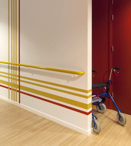 Plexwood® Maison de retraite Mandala parquet sécurité couloir central de solide placage de bouleau contreplaqué rénové