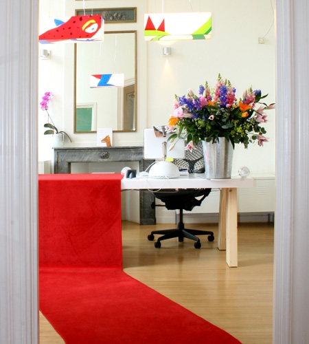 Plexwood® Movement marketing agency reception floor detail with cross-banded laminated veneer ply