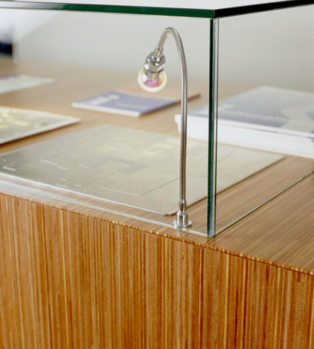 Plexwood® MuZIEum display top detail in ocoumé vice versa plywood veneer panel materials