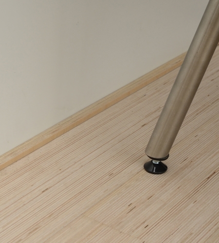 Plexwood® Project detail with wooden skirting around the walls and doors