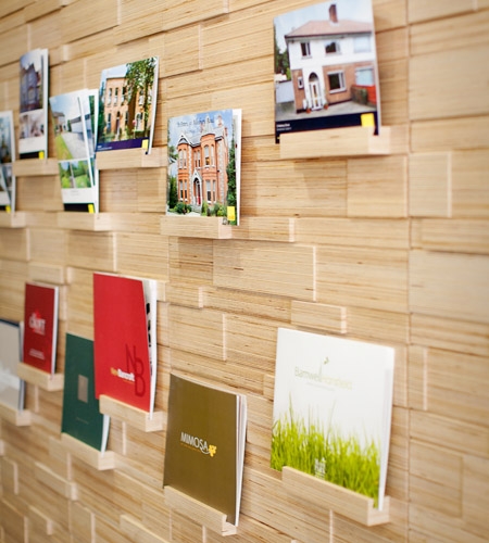 Plexwood® Savills HQ brochure wall detail in engineered micro-edge grain plywood veneer