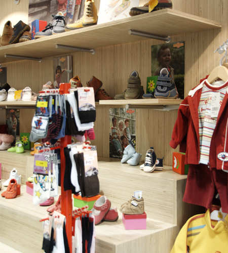 Plexwood® Ta Ti Top baby shoe display dresser in sustainable birch remodelled veneer plywood