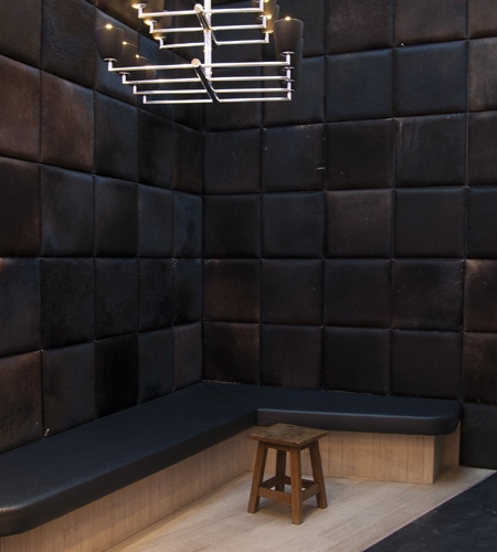 Plexwood® Tip de Bruin luxury clothes and brands store in Amsterdam