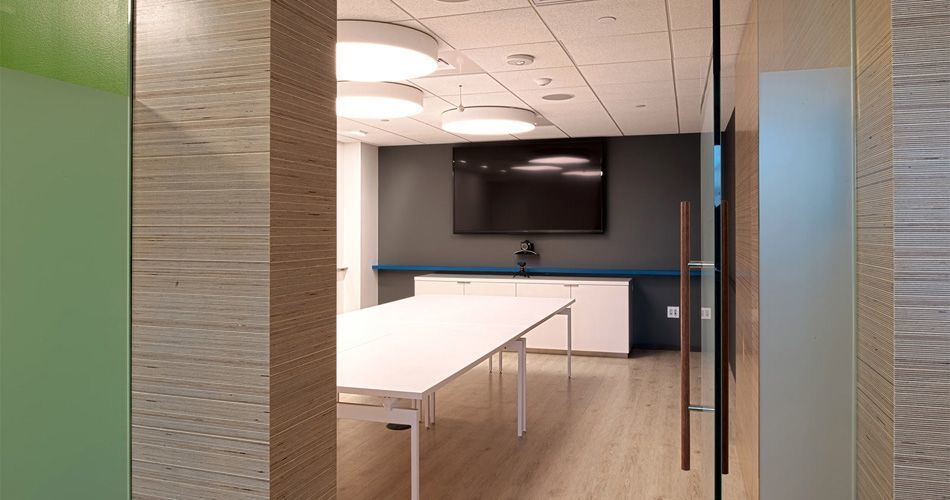Plexwood® Carillon Point wall details in birch reversed edge grain wood veneer