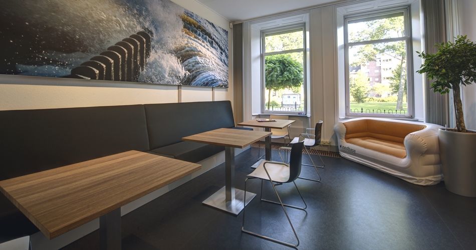 Plexwood® Nedbase full-service internet coffee tables of re-stacked oak ply edges veneer products