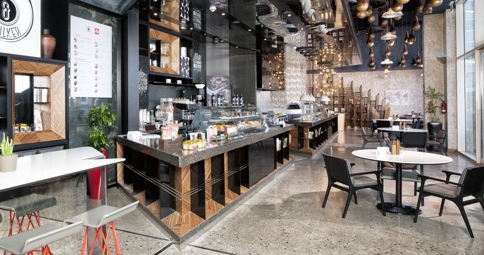 Plexwood® Skye & Walker restaurant at Marriott Executive Apartments Dubai, sustainable restaurant design