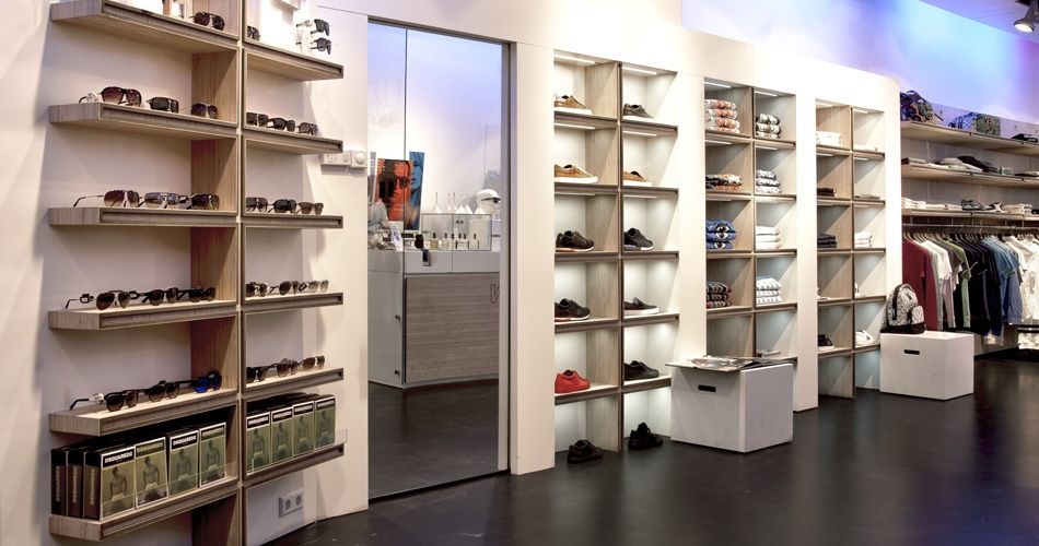 Plexwood® Tip de Bruin luxury clothes and brands store in Amsterdam