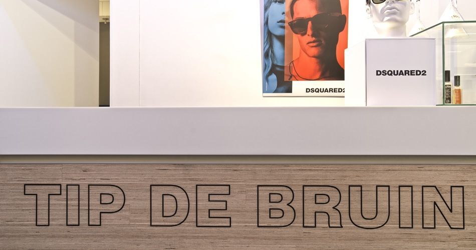 Plexwood® Tip de Bruin luxury clothes and brands store in Amsterdam